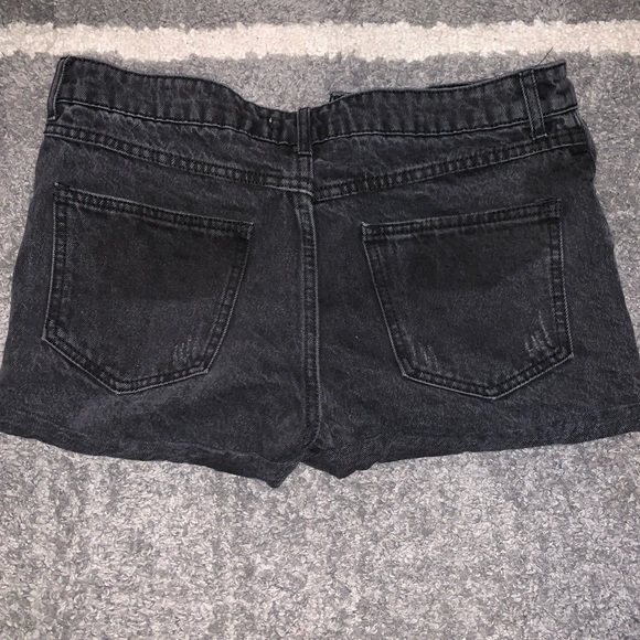 Shorts - Picture 2 of 2